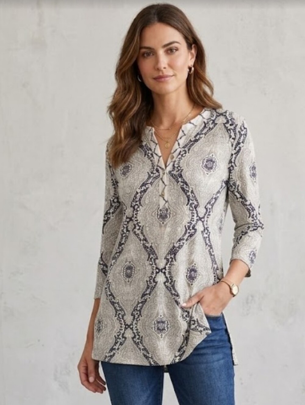 J. McLaughlin Catalina Cloth Gray and Black‎ Paisley Top Medium